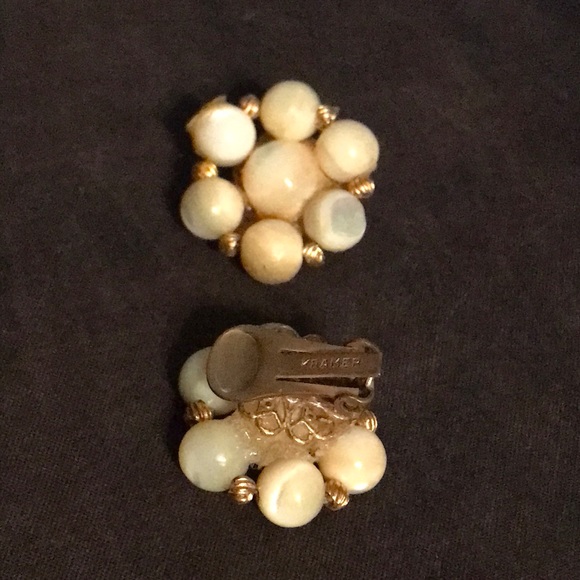 ➡️Vintage‼️➡️ WWII KRAMER Stamped Earrings - Picture 2 of 4